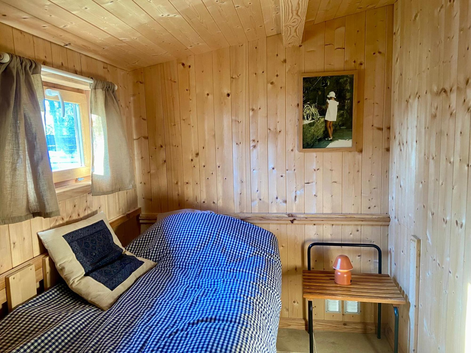 Le Bon Chemin Studio Stockholm Sainte-Nathalène Kültér fotó